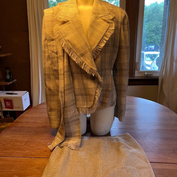 Raffinati Le Collezioni Wool Plaid with Fringe Jacket, Skirt, & Scary Size 8 - Picture 1 of 13